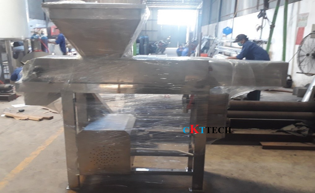 Máy xay, cắt ớt khoai